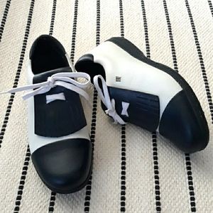 Bally Women's Classic Cape  Leather Golf Shoes